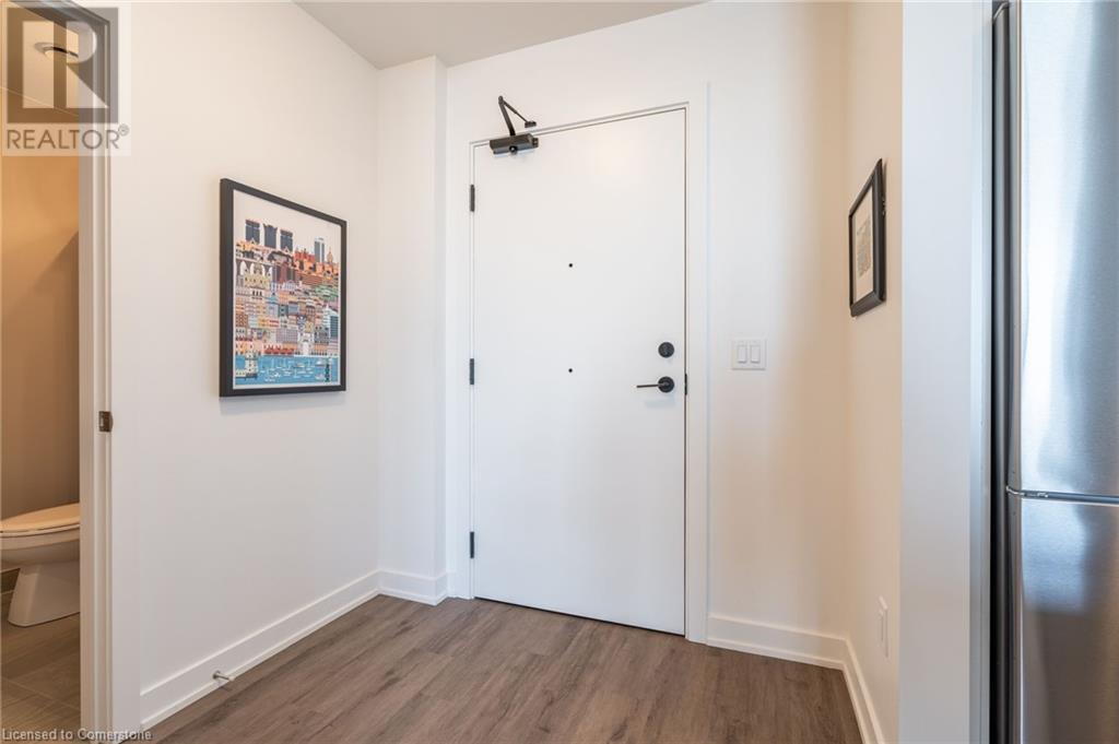 Property at 600 NORTH SERVICE Road Unit# 613 image 3
