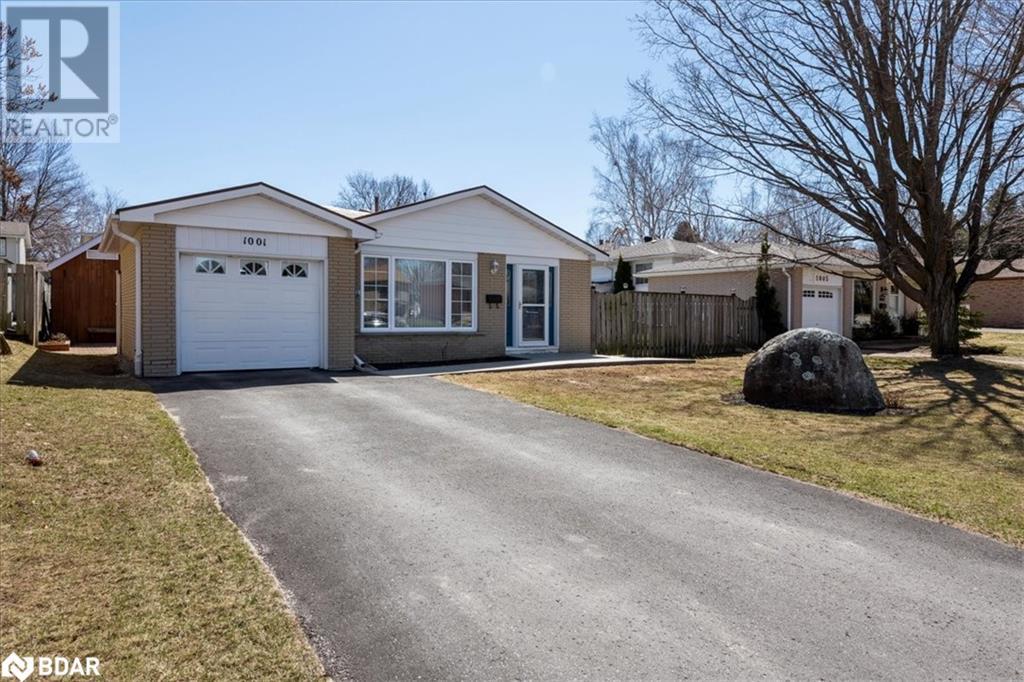 Property at 1001 HOWARD Street image 2