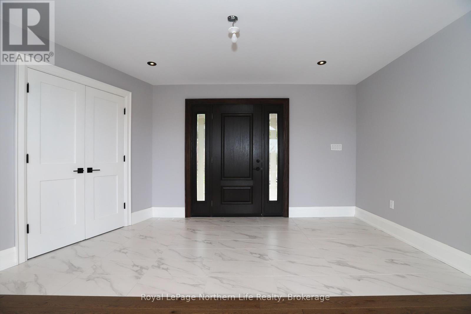 429 Fox Run Drive, Temagami, Ontario  P0H 2H0 - Photo 13 - X12093875
