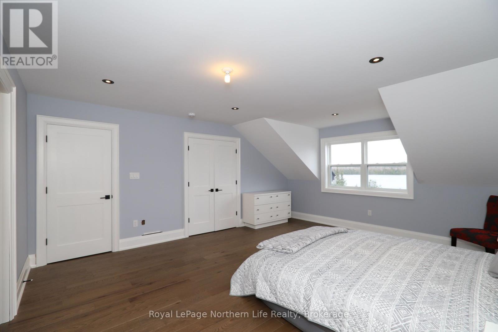 429 Fox Run Drive, Temagami, Ontario  P0H 2H0 - Photo 31 - X12093875