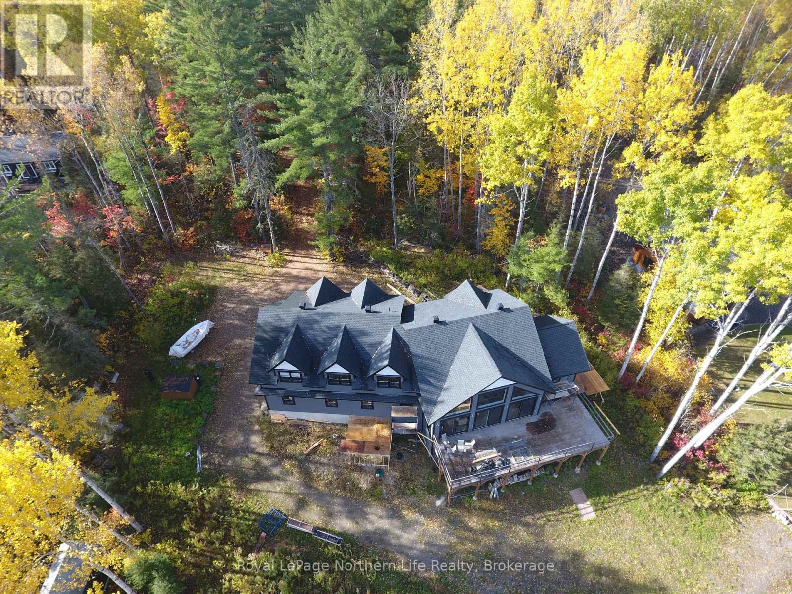 429 Fox Run Drive, Temagami, Ontario  P0H 2H0 - Photo 44 - X12093875