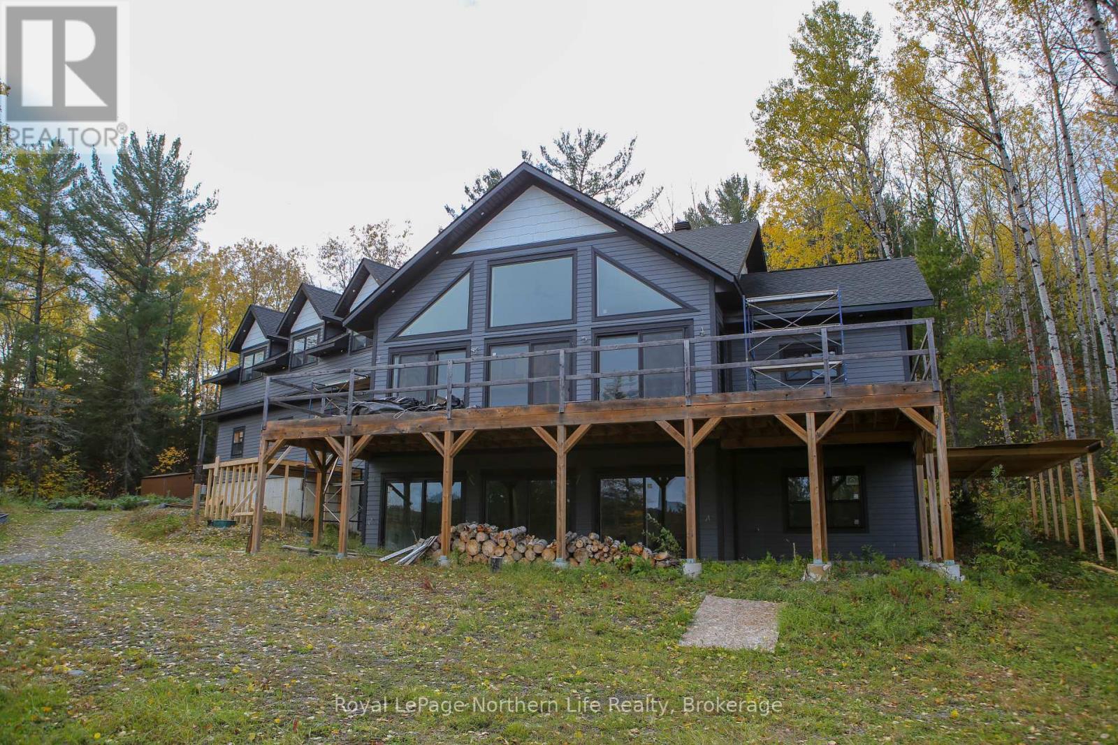 429 Fox Run Drive, Temagami, Ontario  P0H 2H0 - Photo 5 - X12093875