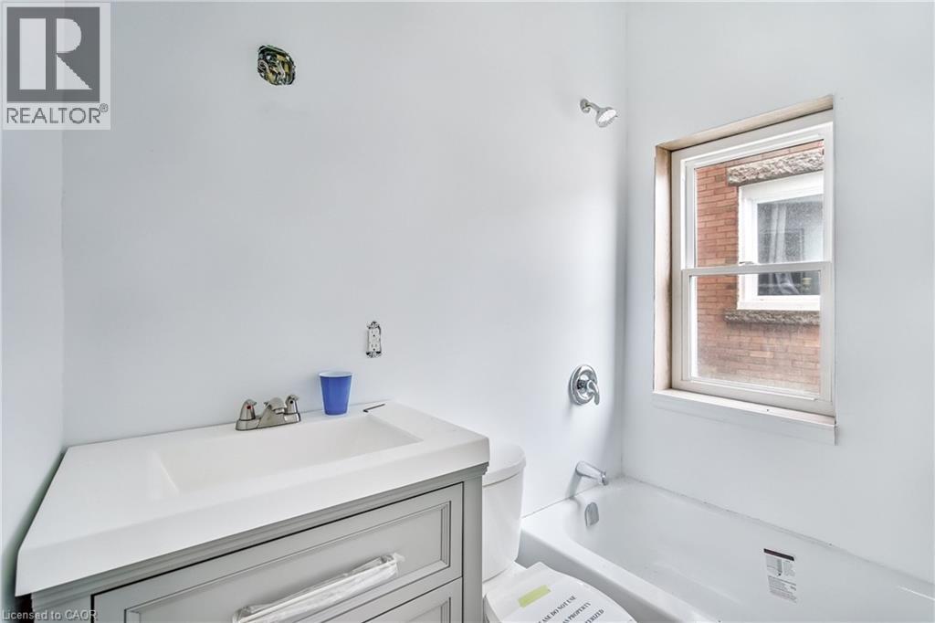 210 Lock Street W, Dunneville, Ontario  N1A 1V2 - Photo 12 - 40719056
