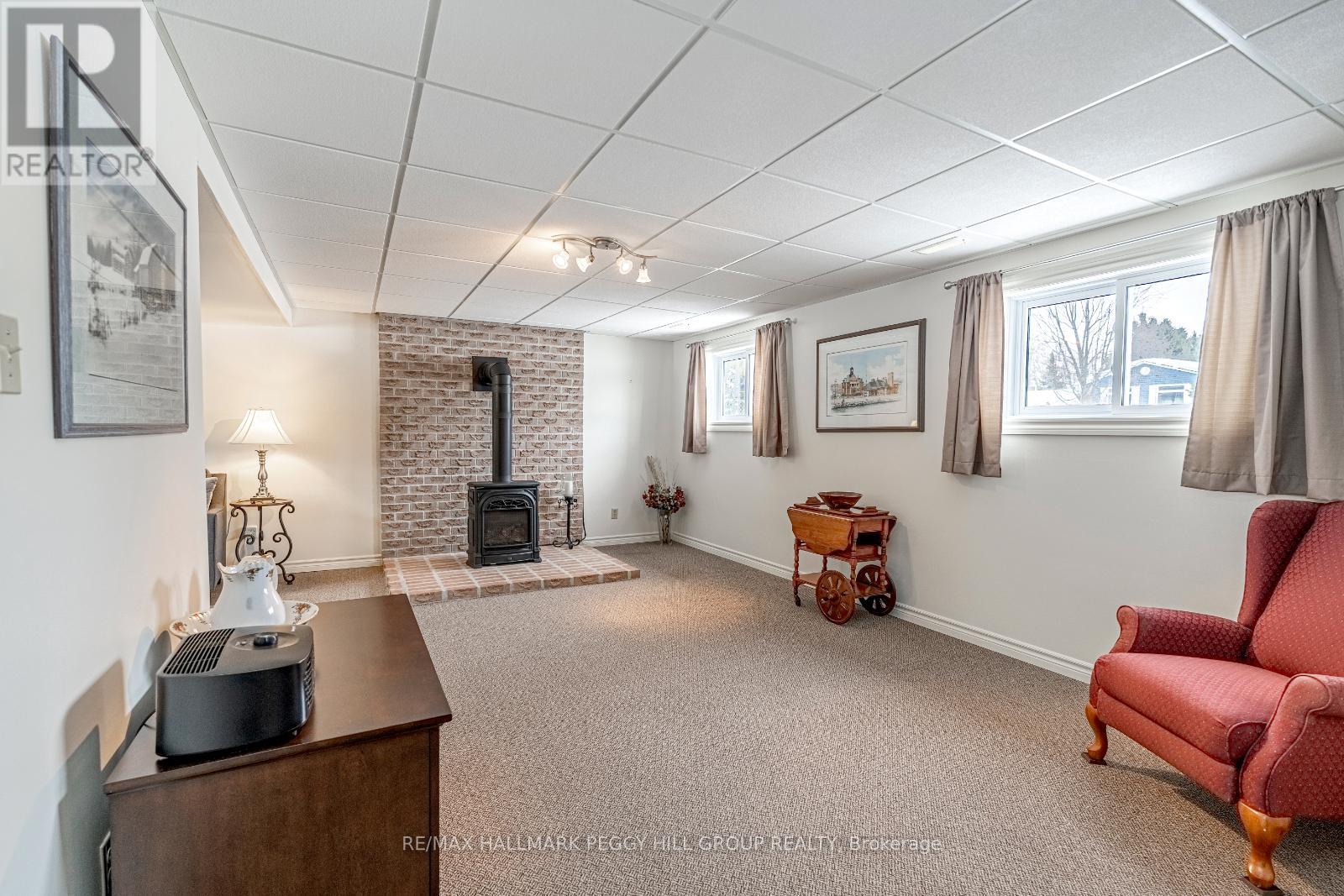 228 Thornton Avenue, Essa, Ontario  L0L 2N0 - Photo 13 - N12093822