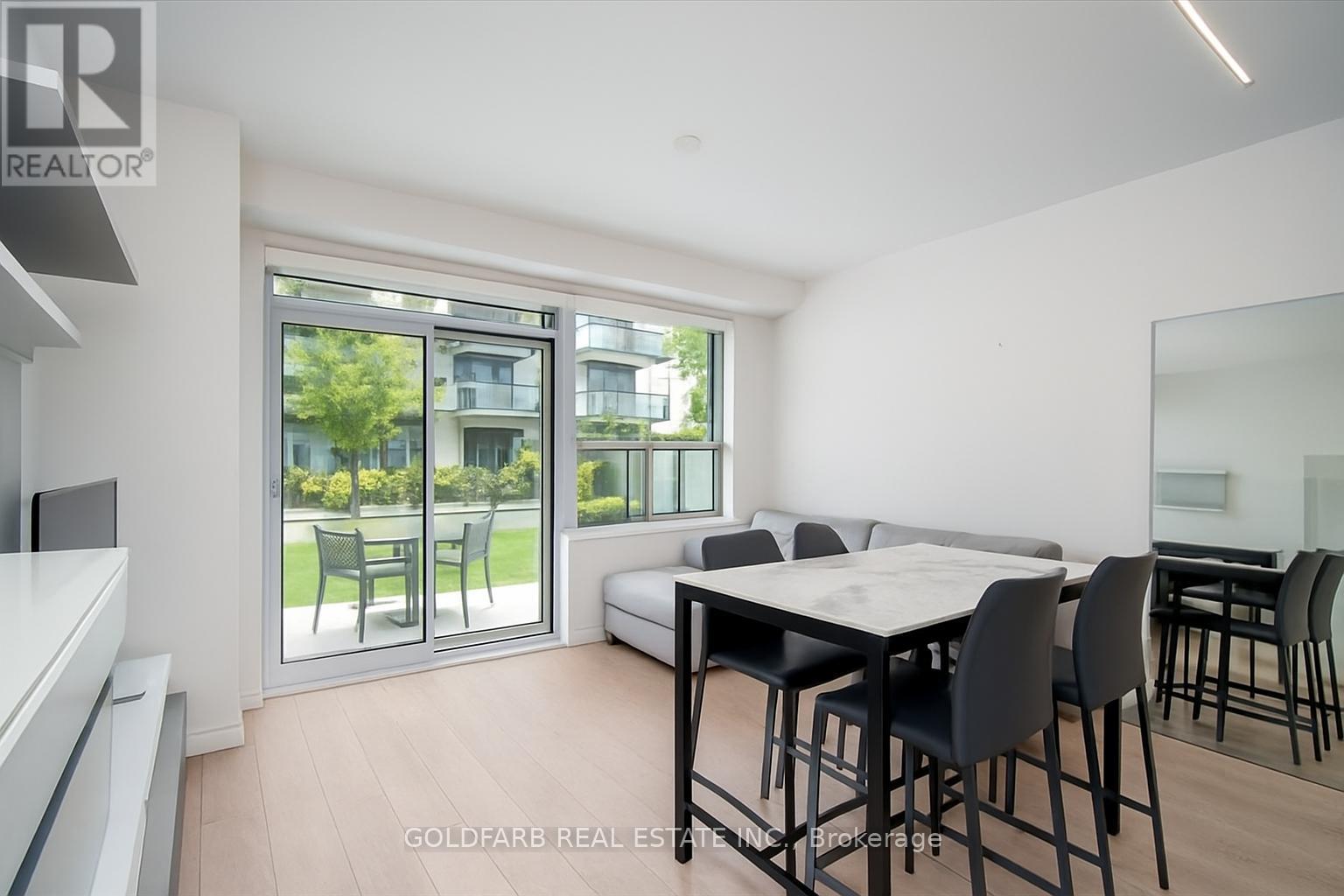 B112 - 271 Sea Ray Avenue, Innisfil, Ontario  L9S 0J4 - Photo 3 - N12093839