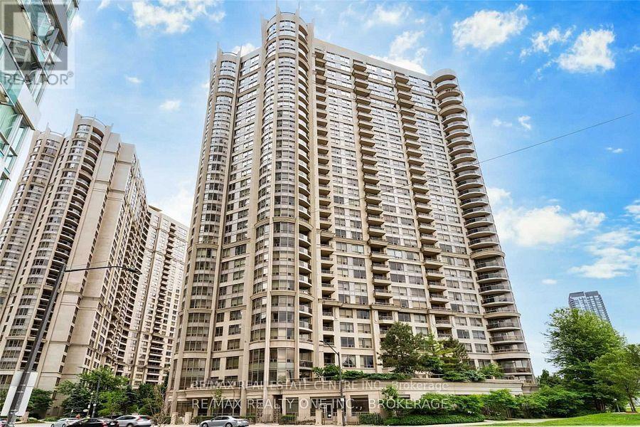 1525 - 3888 Duke Of York Boulevard, Mississauga, Ontario  L5B 4P5 - Photo 1 - W12093664