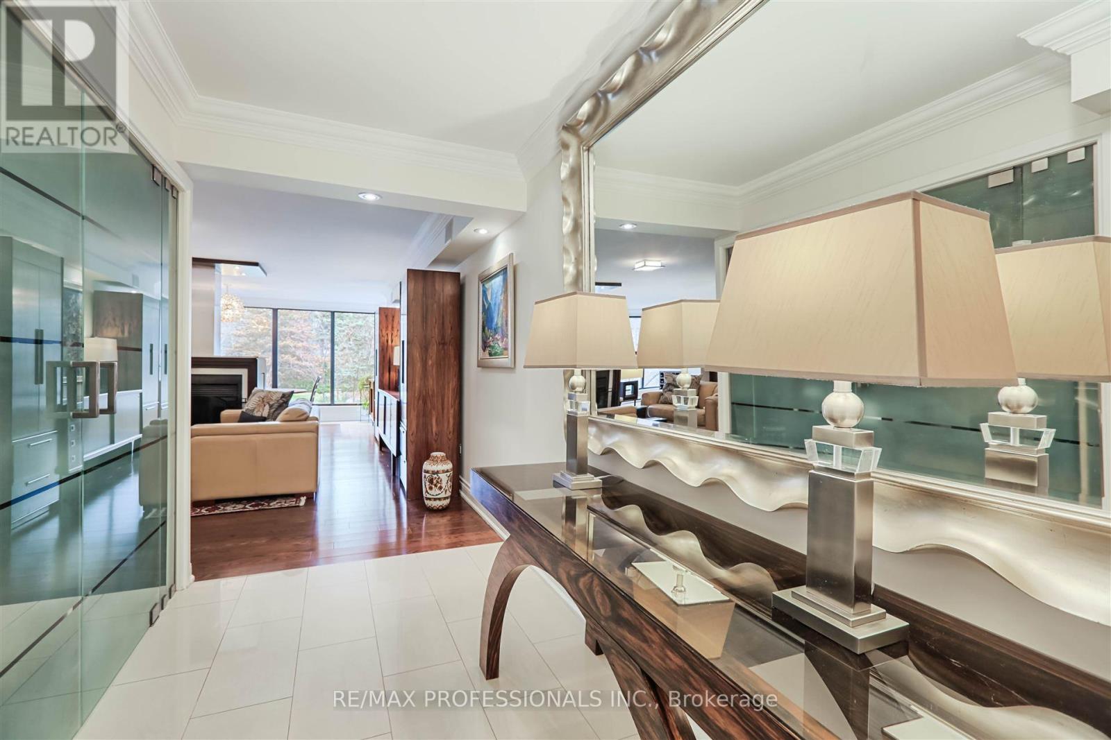Property at 402 - 2545 BLOOR STREET W image 5