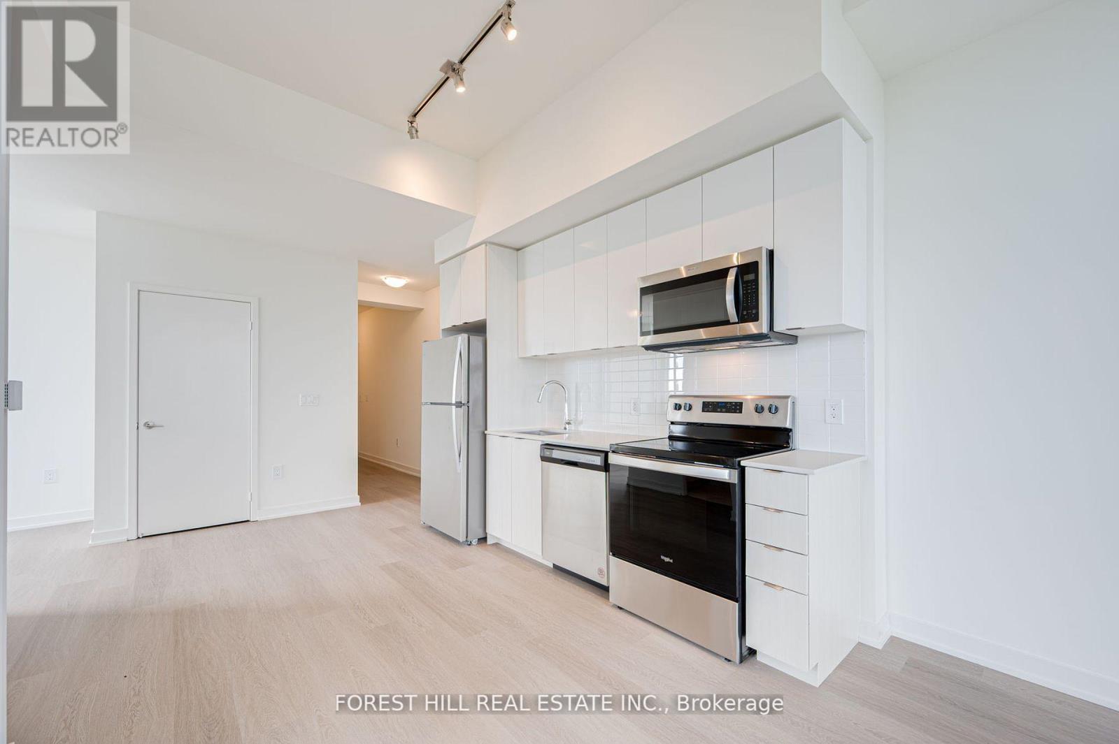 802 - 859 The Queensway, Toronto, Ontario  M8Z 1N8 - Photo 8 - W12093829