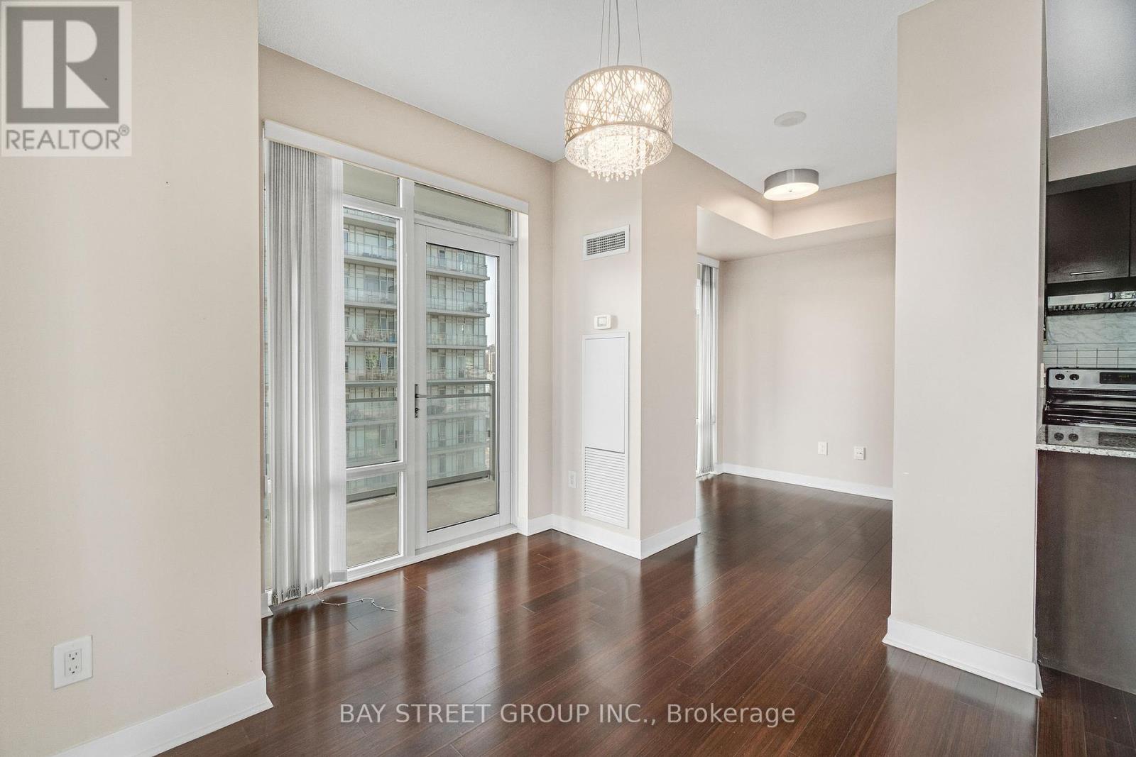 1108 - 365 Prince Of Wales Drive, Mississauga, Ontario  L5B 0G6 - Photo 15 - W12093890
