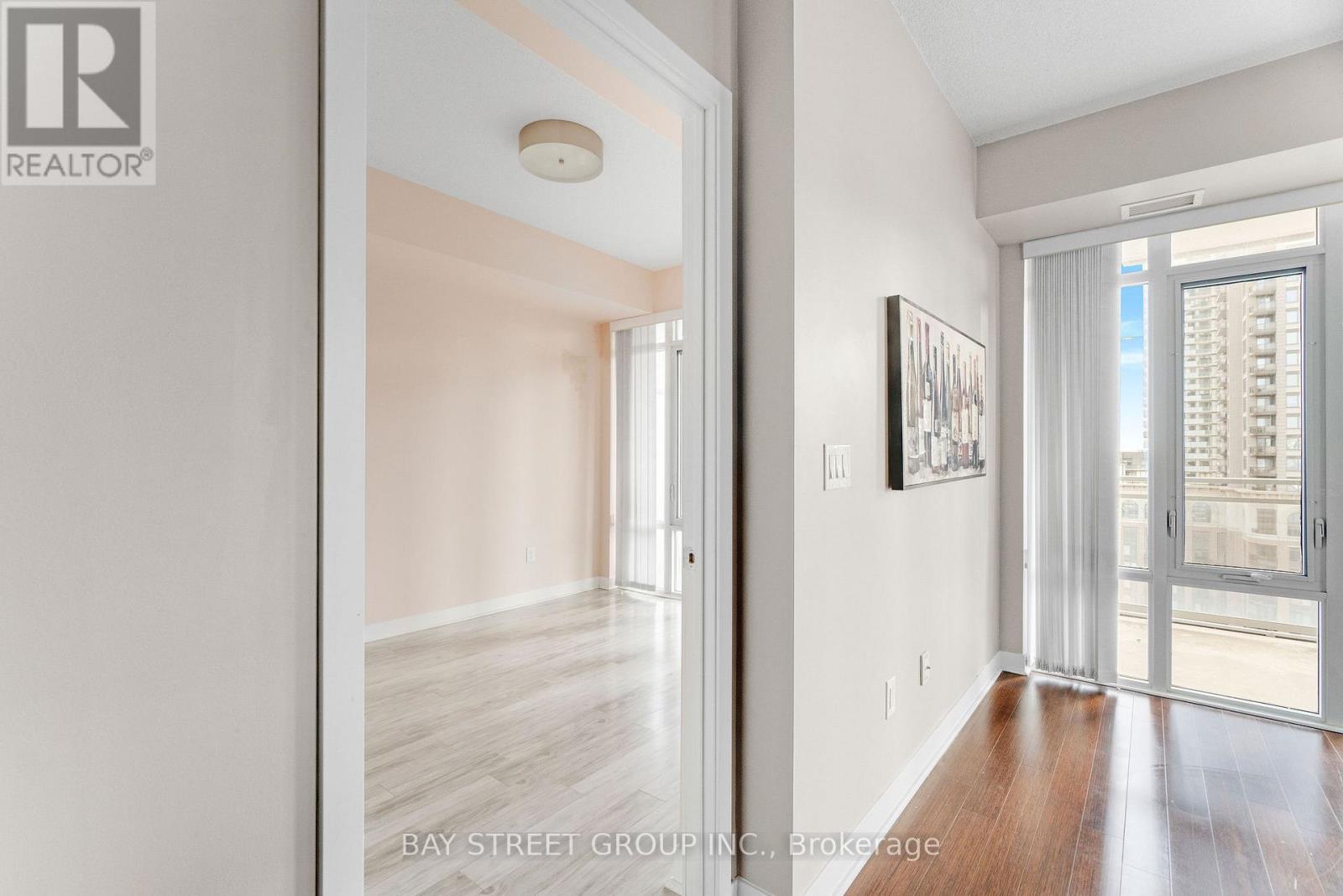1108 - 365 Prince Of Wales Drive, Mississauga, Ontario  L5B 0G6 - Photo 19 - W12093890