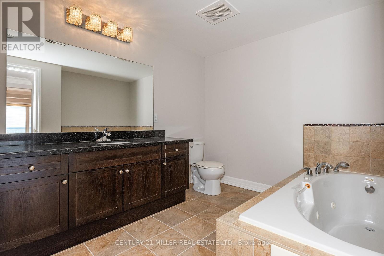 204 - 5340 Lakeshore Road, Burlington, Ontario  L7L 7A8 - Photo 14 - W12078022