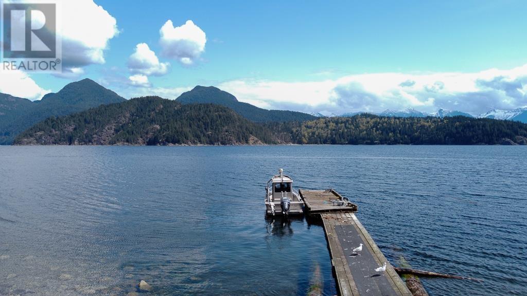 1980 Thornbrough Road, Gibsons, British Columbia  V0N 1V6 - Photo 4 - R2992020