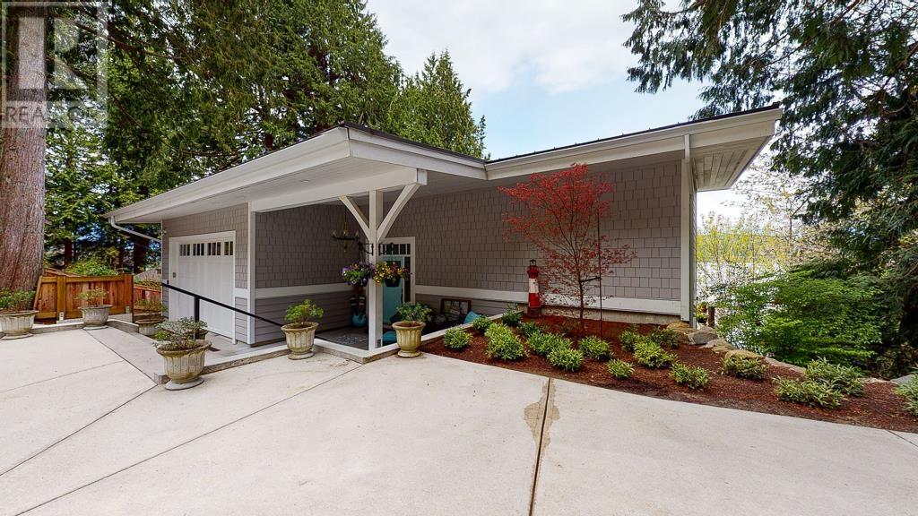 1980 Thornbrough Road, Gibsons, British Columbia  V0N 1V6 - Photo 8 - R2992020