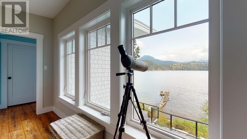 1980 Thornbrough Road, Gibsons, British Columbia  V0N 1V6 - Photo 23 - R2992020