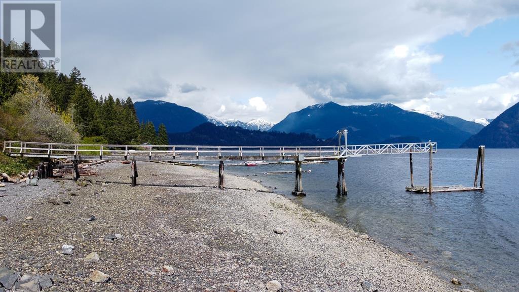 1980 Thornbrough Road, Gibsons, British Columbia  V0N 1V6 - Photo 38 - R2992020