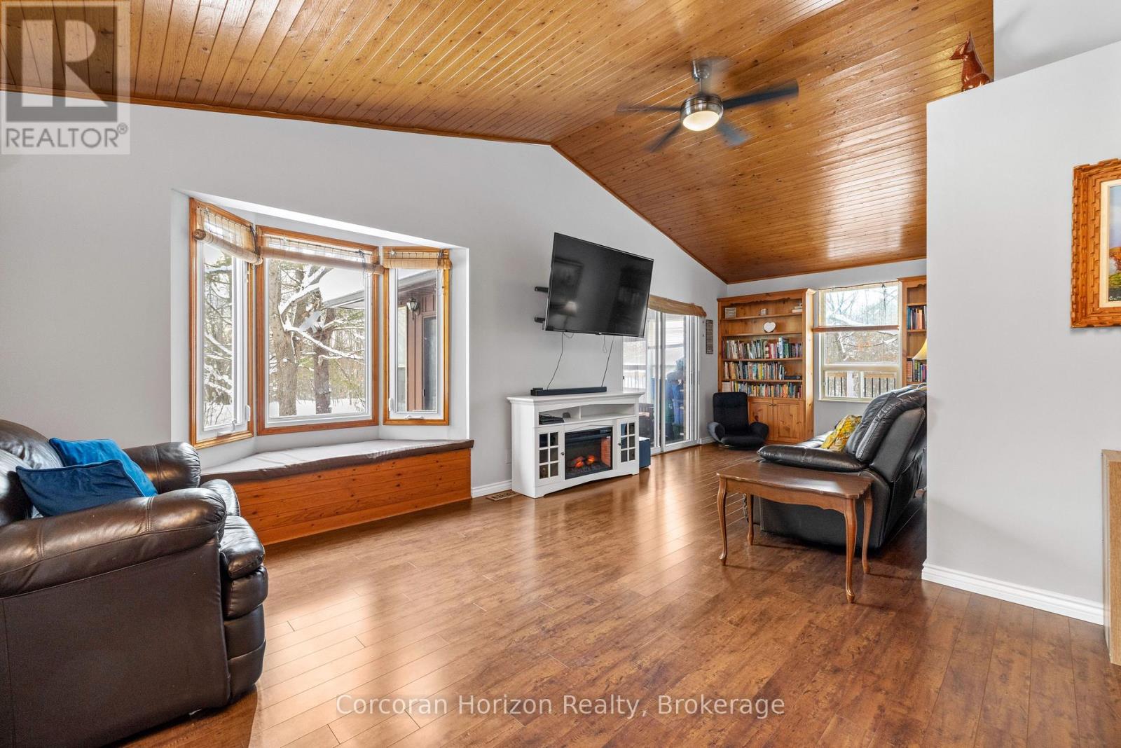 87 Corrievale Road, Georgian Bay, Ontario  L0K 1S0 - Photo 14 - X12093927