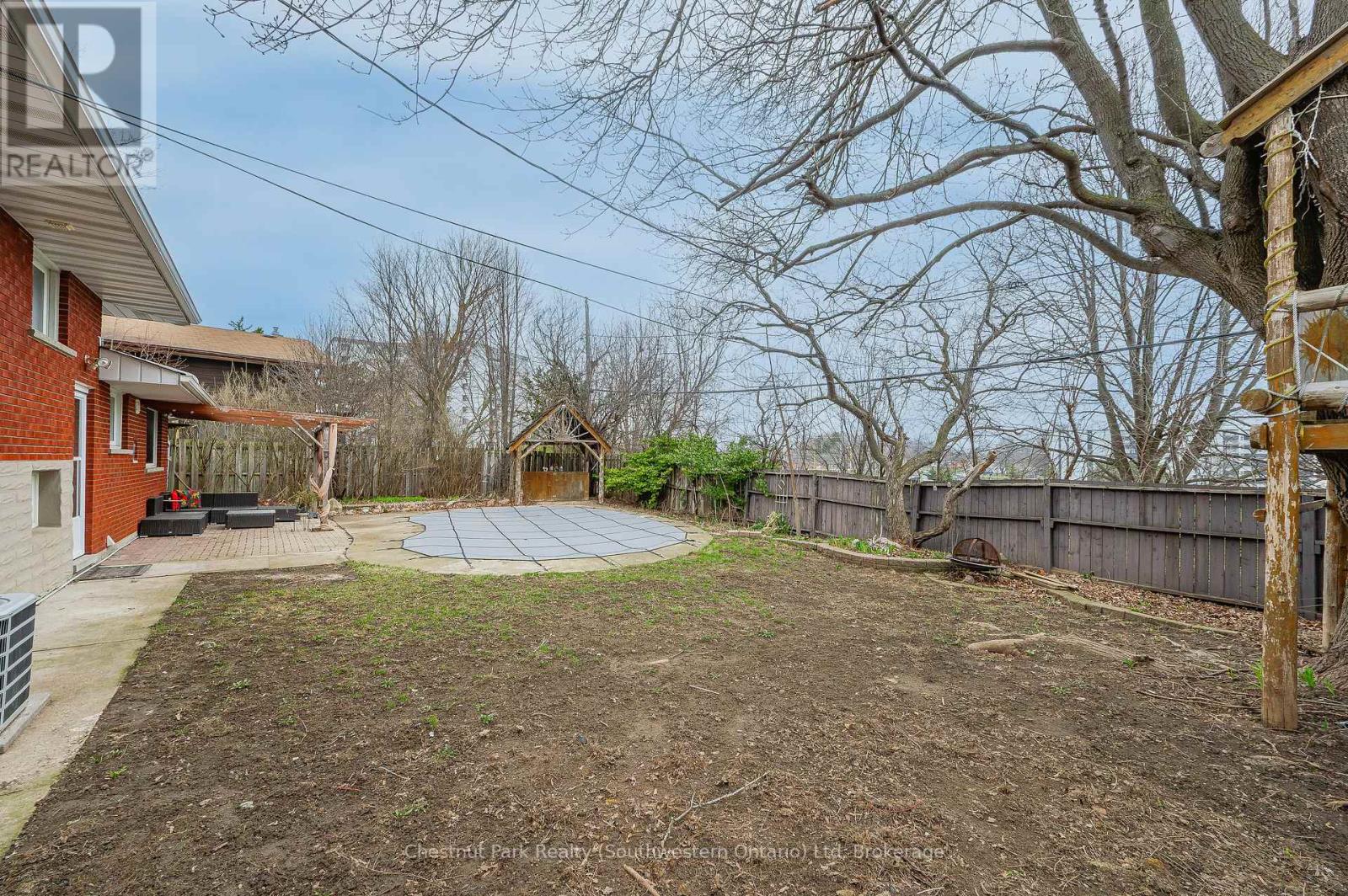 290 Langford Place, Waterloo, Ontario  N2J 3S8 - Photo 38 - X12093940