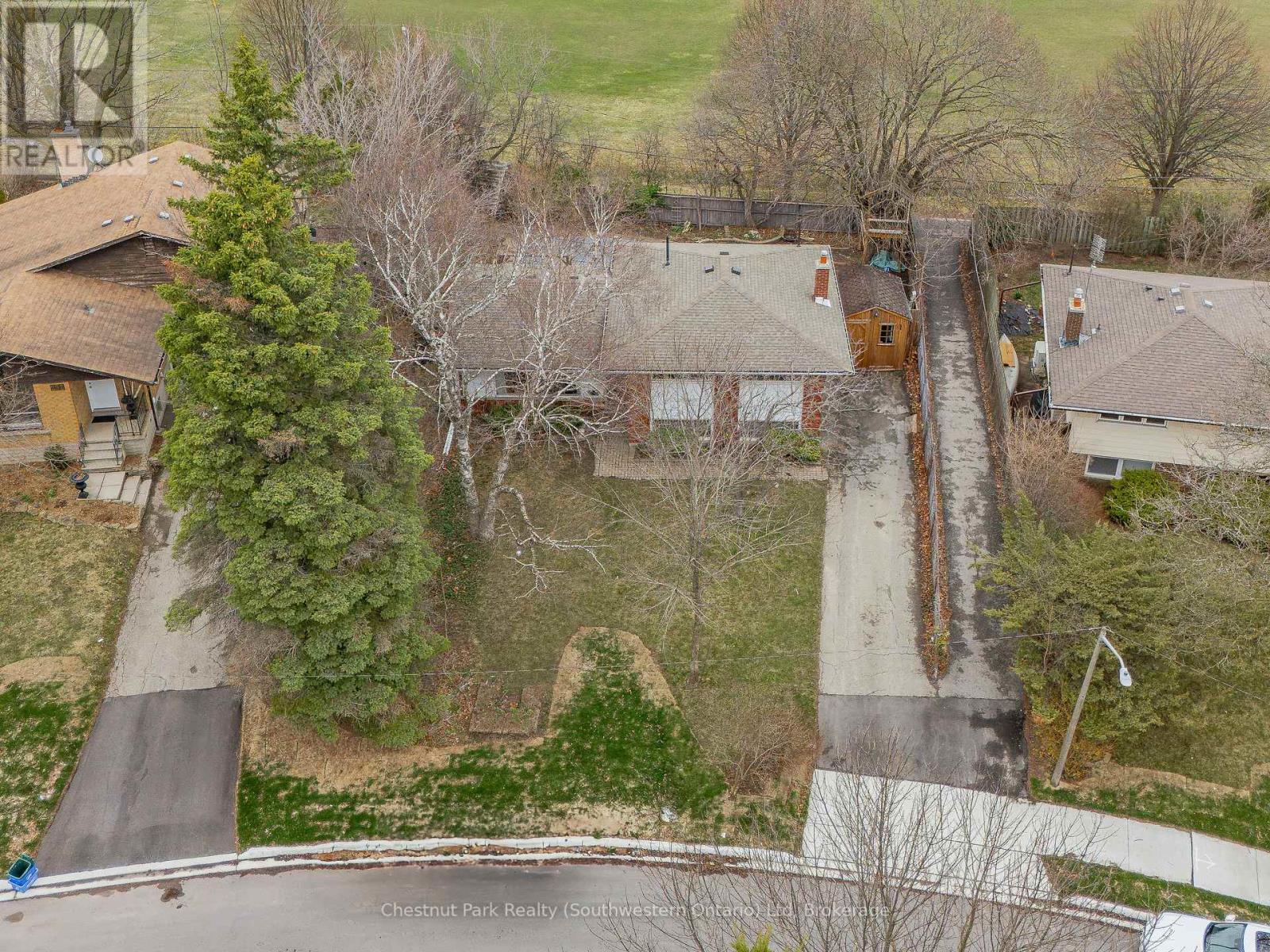 290 Langford Place, Waterloo, Ontario  N2J 3S8 - Photo 45 - X12093940