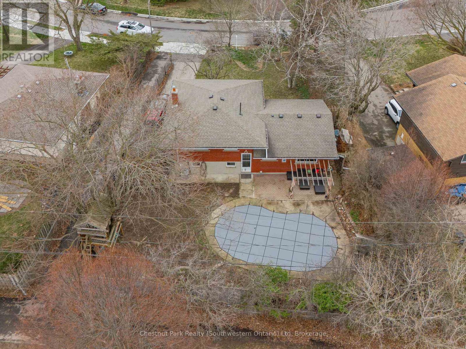 290 Langford Place, Waterloo, Ontario  N2J 3S8 - Photo 47 - X12093940