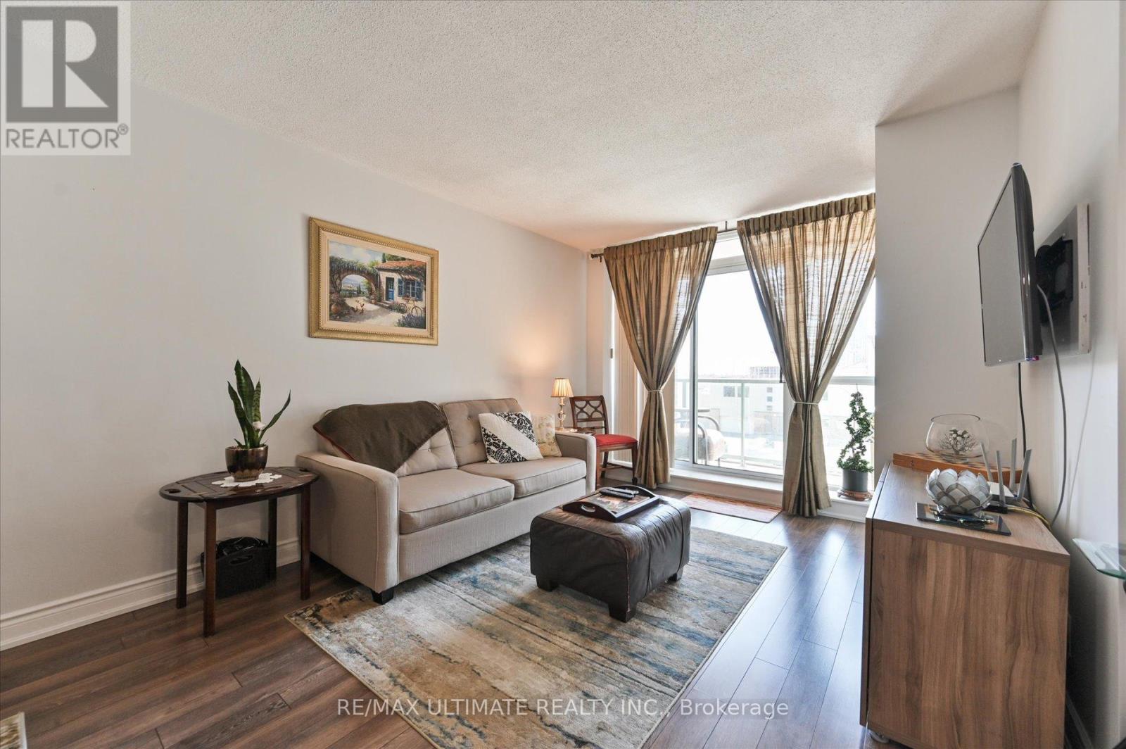310 - 9 Michael Power Place, Toronto, Ontario  M9A 0A5 - Photo 16 - W12093933