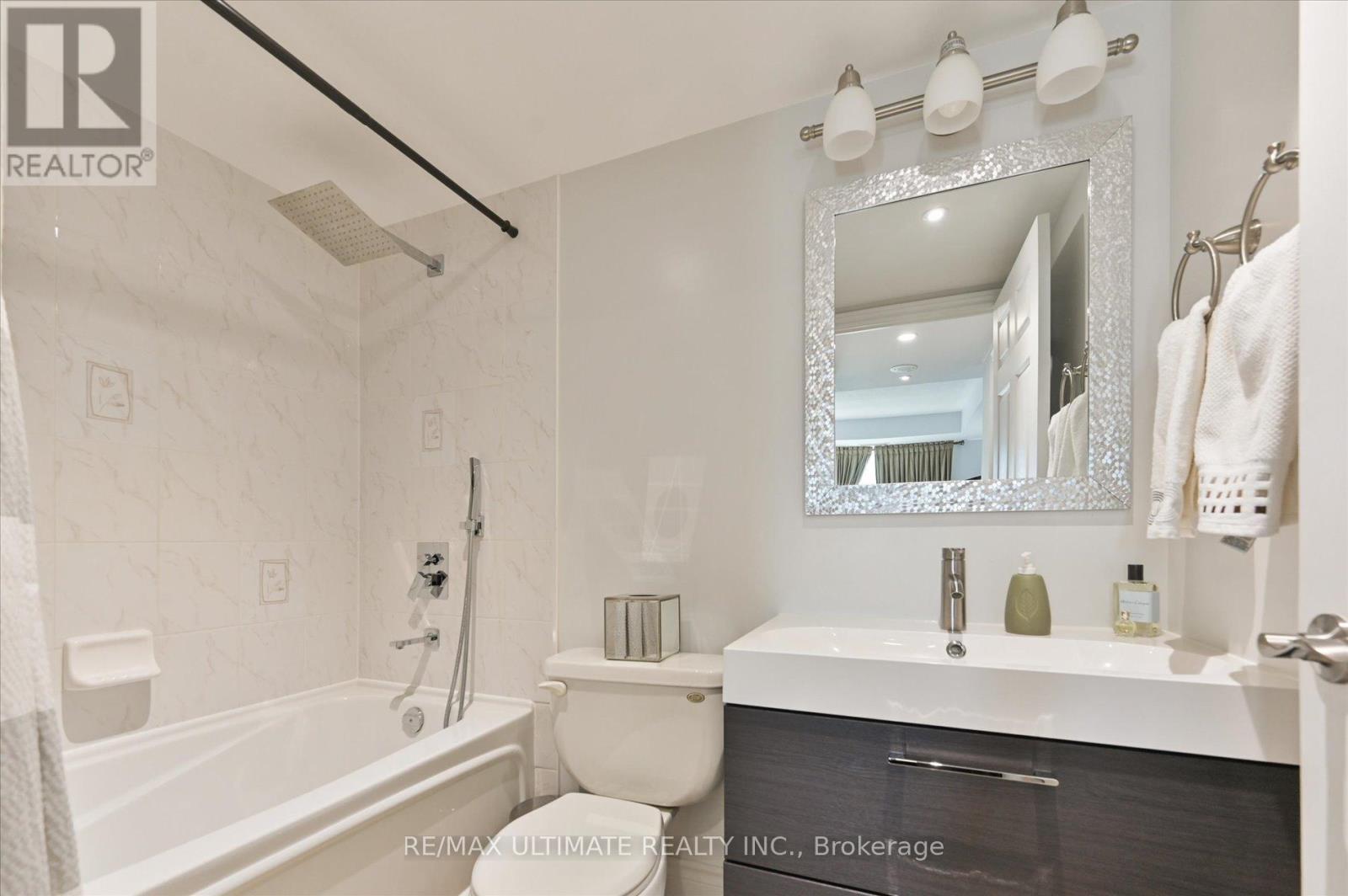 310 - 9 Michael Power Place, Toronto, Ontario  M9A 0A5 - Photo 21 - W12093933