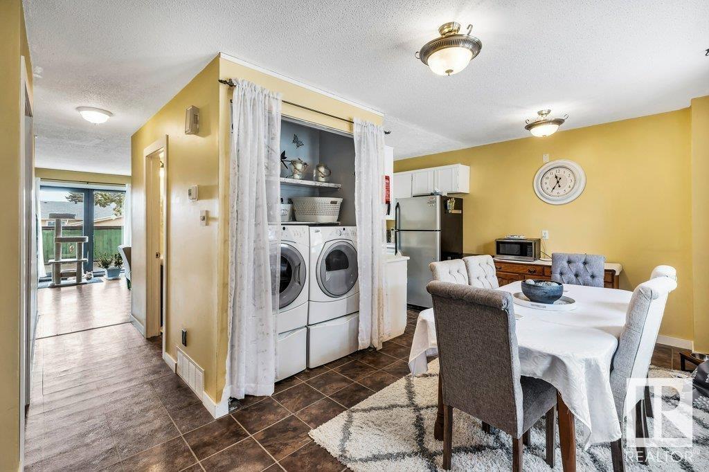Property at 501 VILLAGE ON THE GREEN GR NW image 3