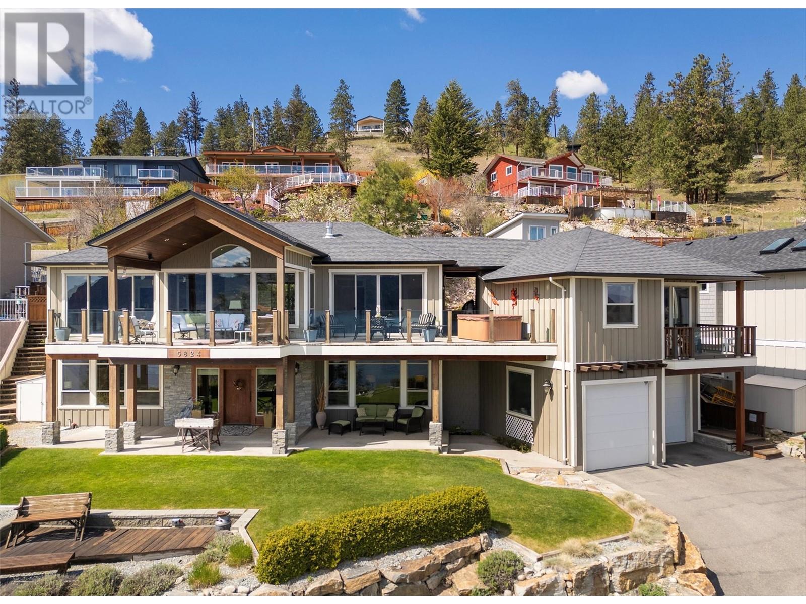5824 Columbia Avenue, Peachland, British Columbia  V0H 1X4 - Photo 1 - 10344342