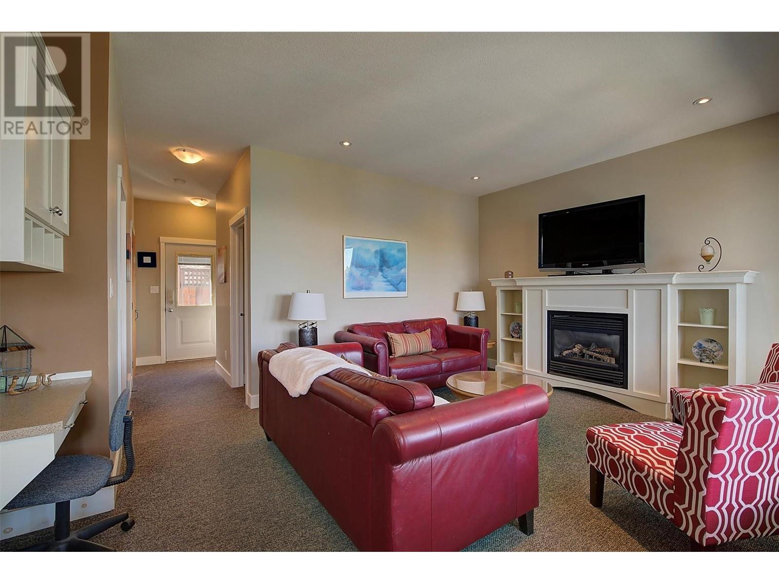5824 Columbia Avenue, Peachland, British Columbia  V0H 1X4 - Photo 80 - 10344342