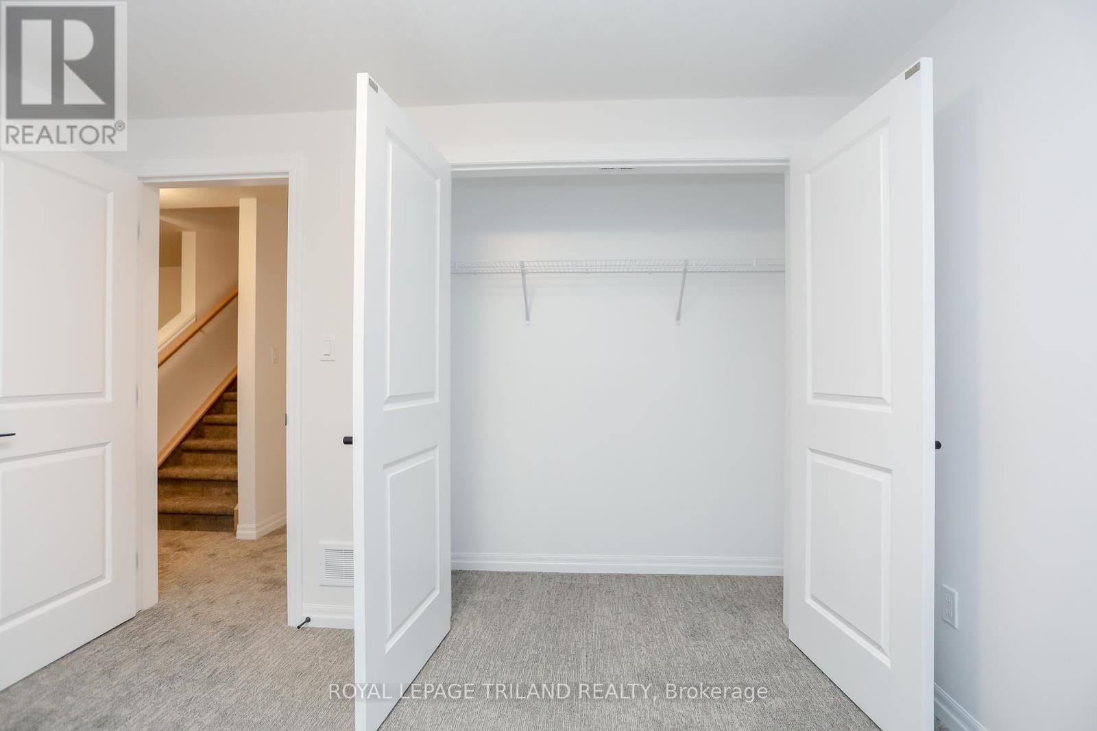 10 Silverleaf Path, St. Thomas, Ontario  N5R 0N6 - Photo 17 - X12093950