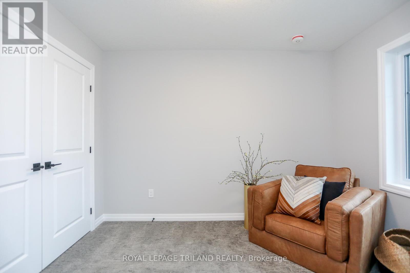 10 Silverleaf Path, St. Thomas, Ontario  N5R 0N6 - Photo 4 - X12093950