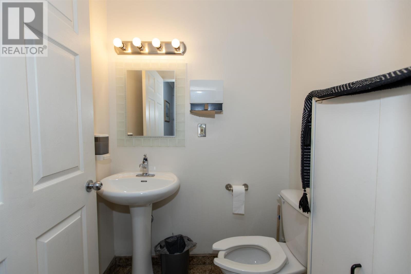 135 Algoma St, Thunder Bay, Ontario  P7B 3B7 - Photo 14 - TB243661