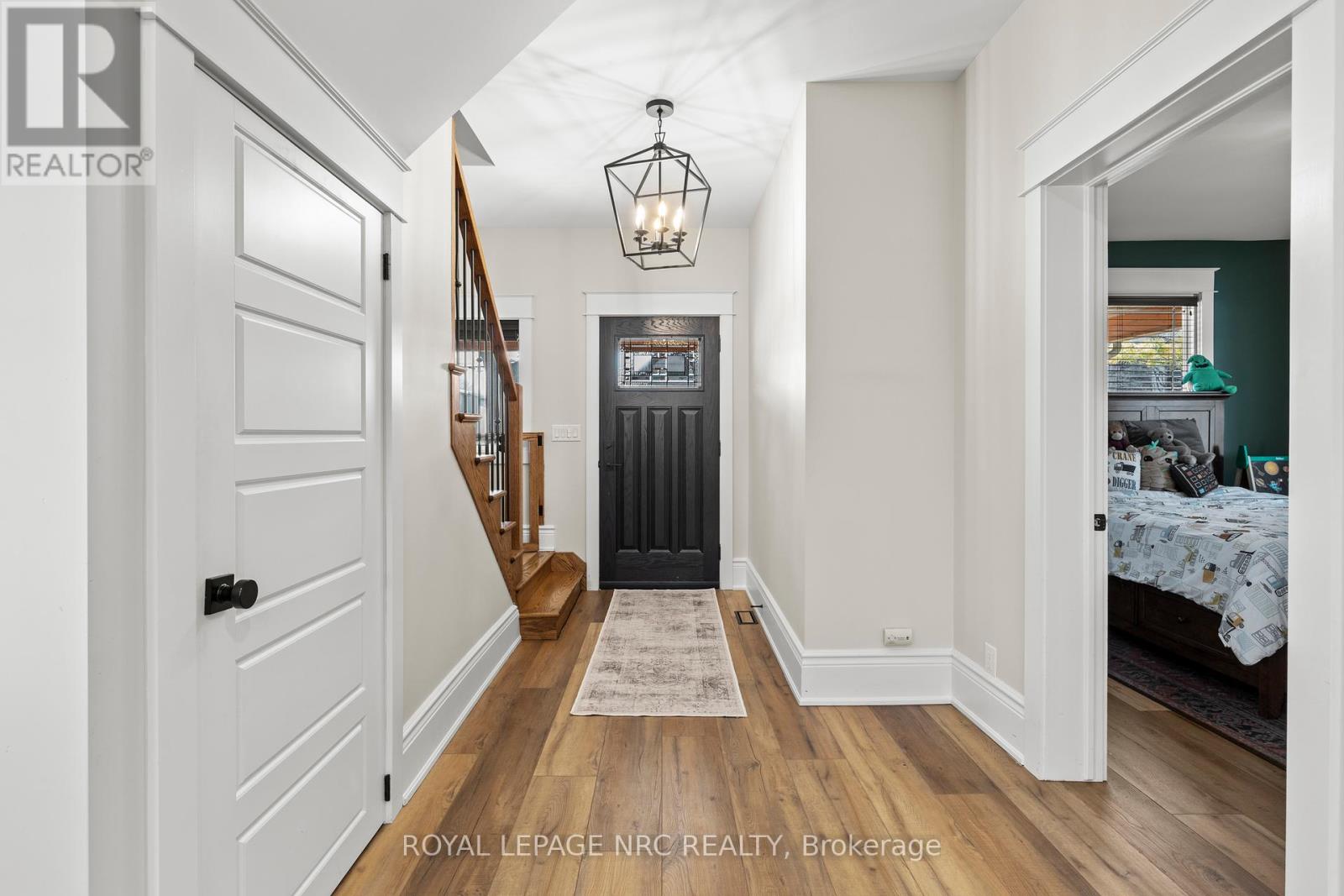 Property at 538 KING STREET image 5