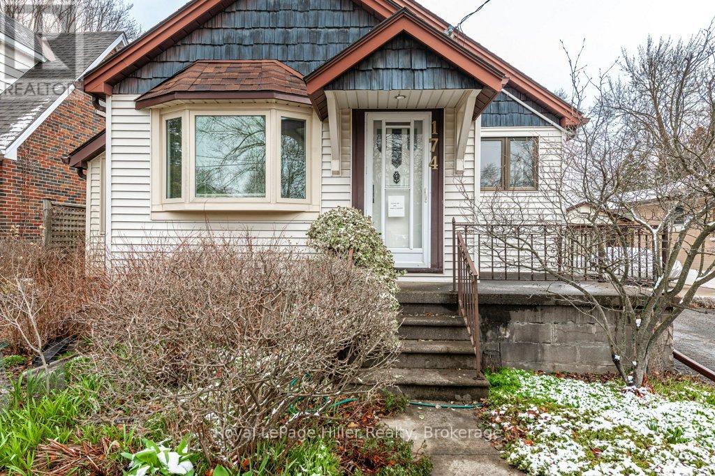 174 Charles Street, Stratford, Ontario  N5A 5Y2 - Photo 2 - X12093994