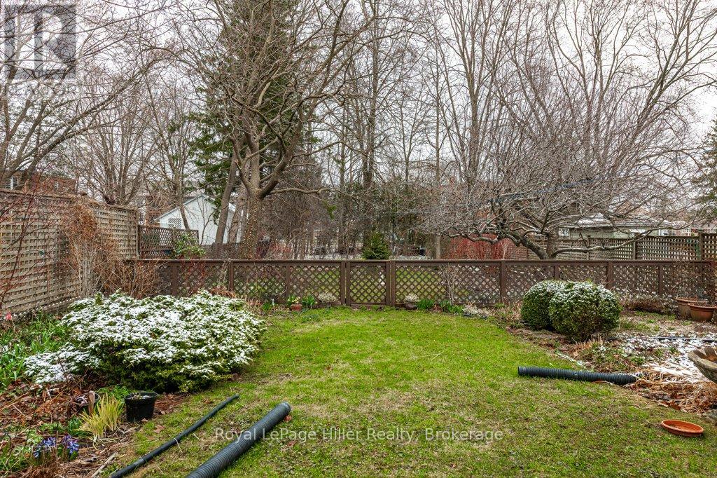 174 Charles Street, Stratford, Ontario  N5A 5Y2 - Photo 24 - X12093994