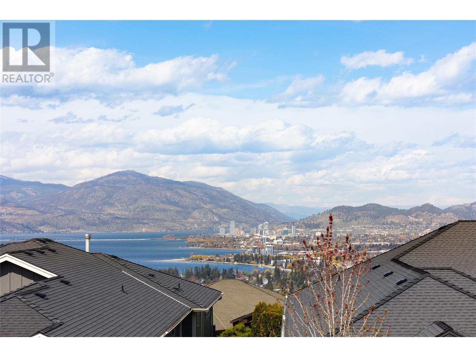 Property at 628 Devonian Avenue image 5