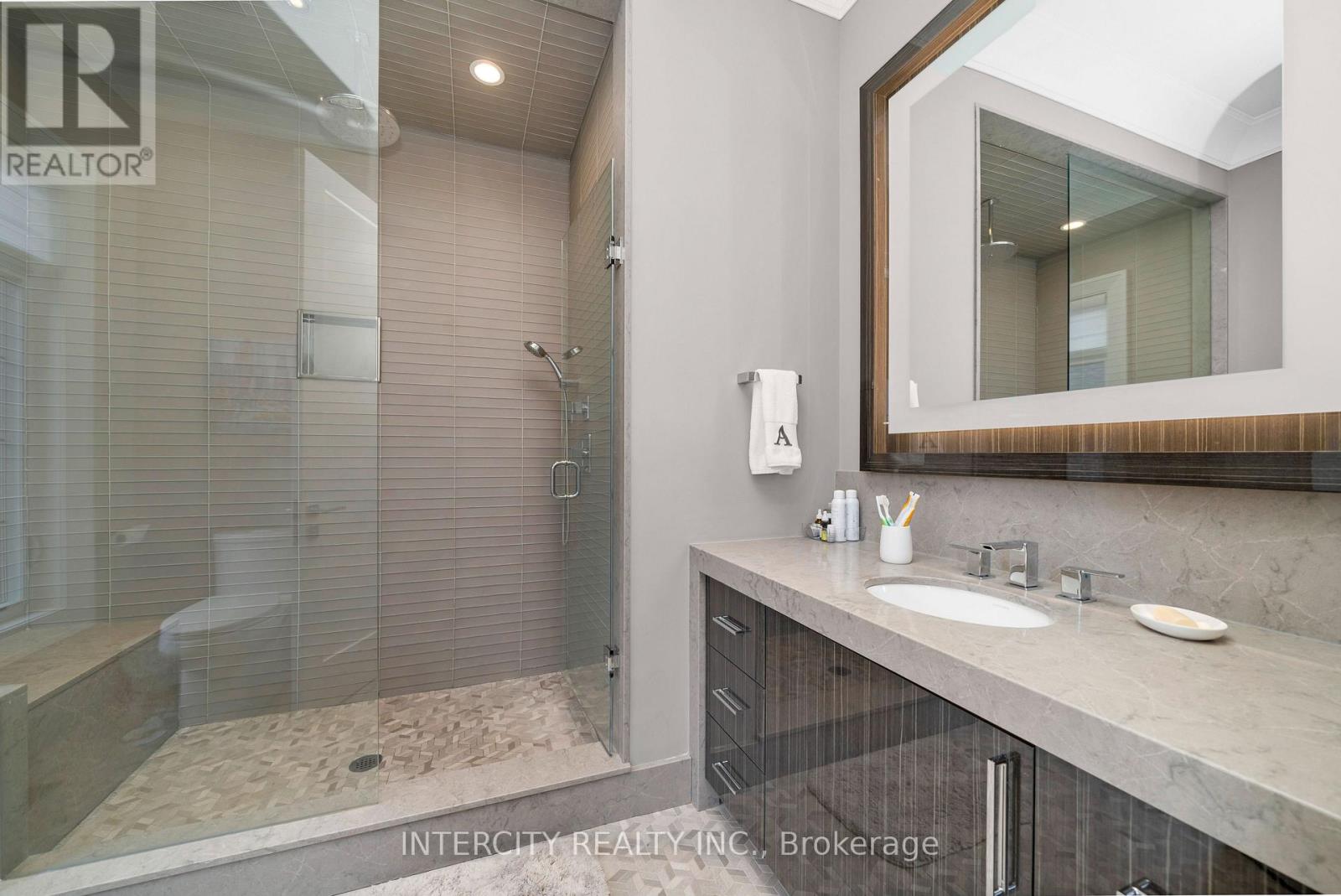 34 Rosebud Court, Vaughan (Kleinburg), Ontario  L0J 1C0 - Photo 31 - N12093952