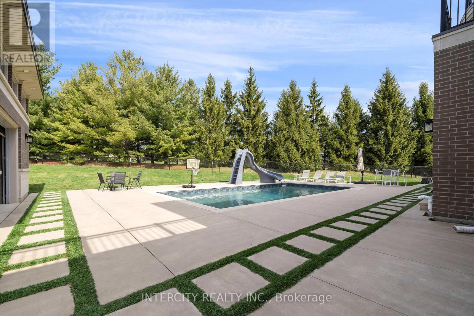 34 Rosebud Court, Vaughan (Kleinburg), Ontario  L0J 1C0 - Photo 45 - N12093952