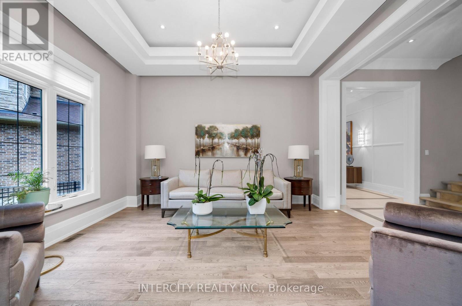 34 Rosebud Court, Vaughan (Kleinburg), Ontario  L0J 1C0 - Photo 6 - N12093952