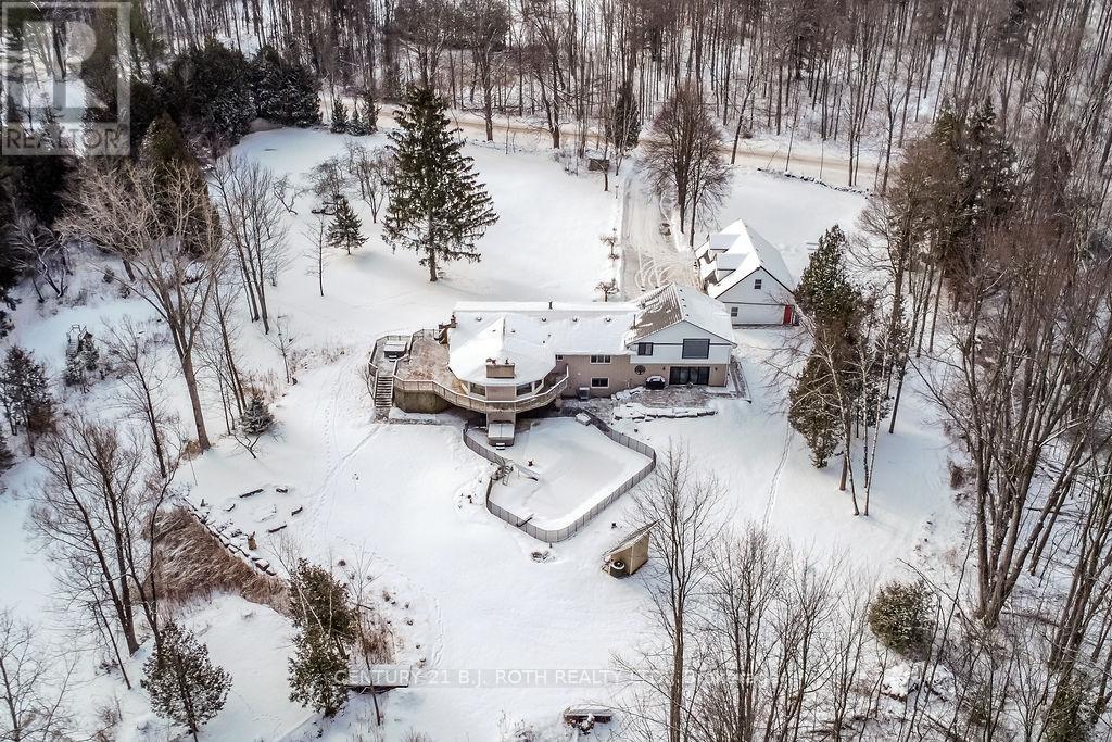 10457 Darkwood Road, Milton, Ontario  L0P 1J0 - Photo 35 - W12018431