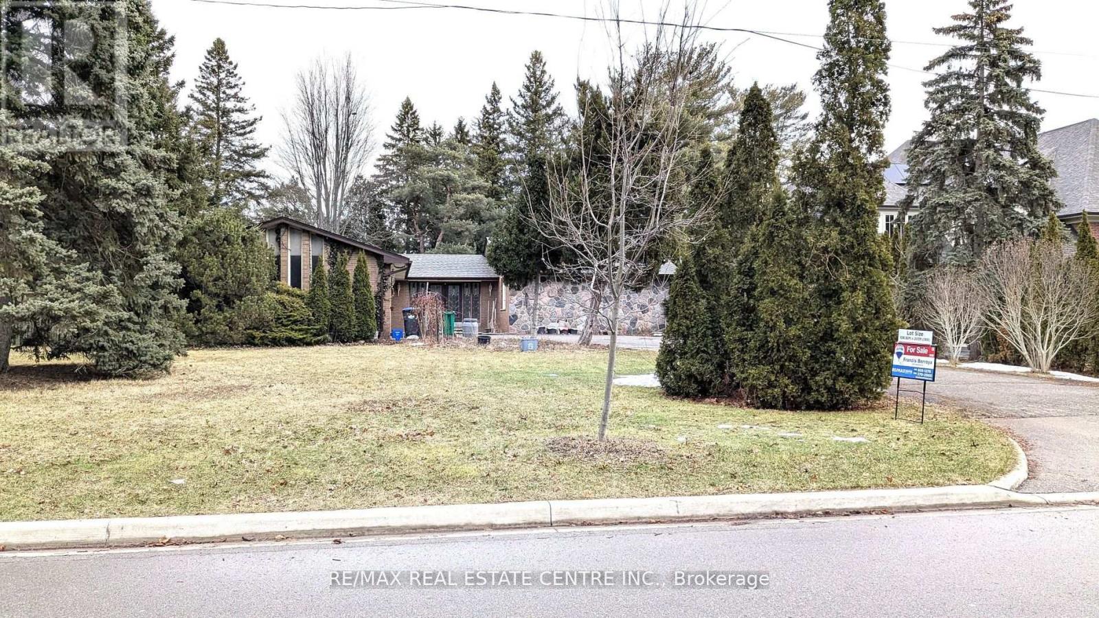Property at 2260 ONEIDA CRESCENT image 4