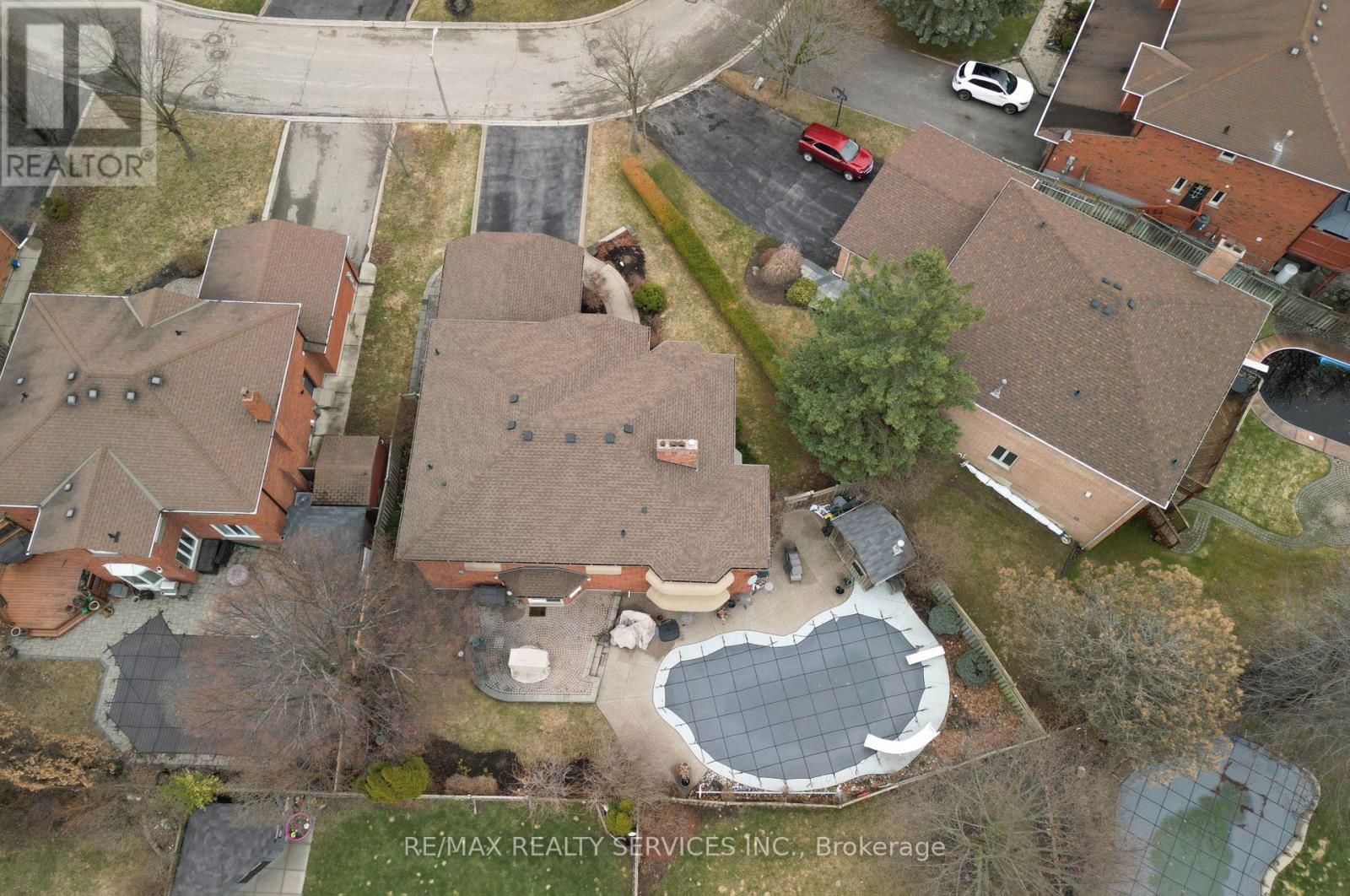 15 Brookbank Court, Brampton (Heart Lake East), Ontario  L6Z 3G4 - Photo 36 - W12094021