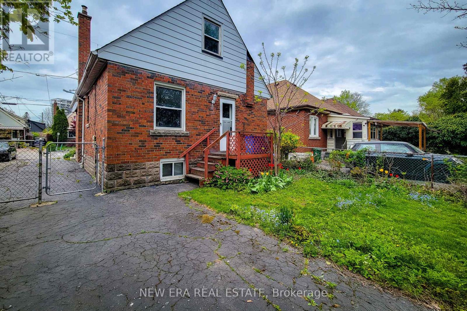 Property at 107 HADDON AVENUE S image 5