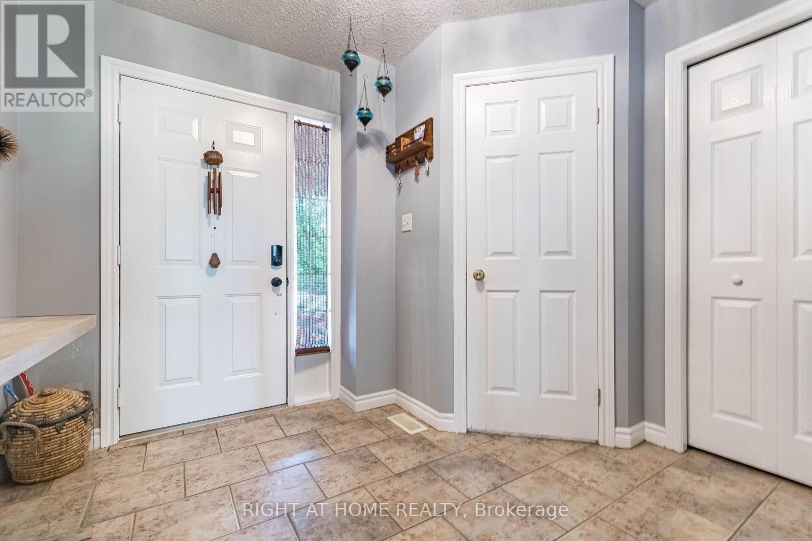 Property at 64 SOLSBURY CRESCENT image 4