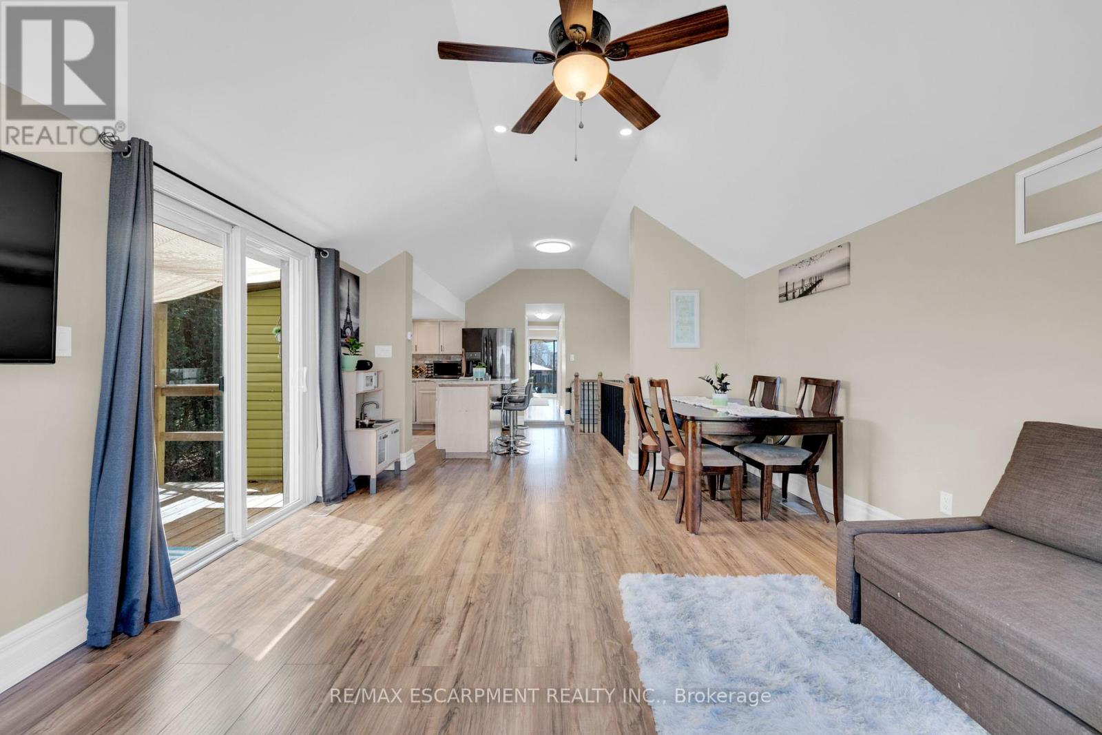 Property at 3614 CAMPDEN ROAD image 4