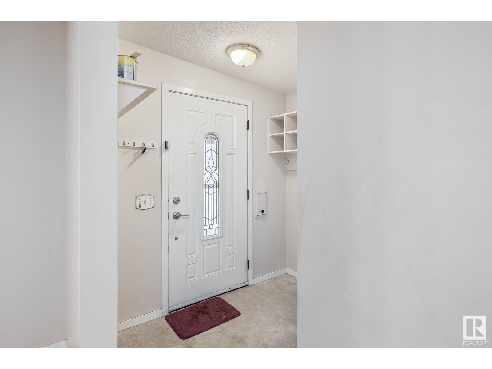 Property at 10419 39 AV NW image 3