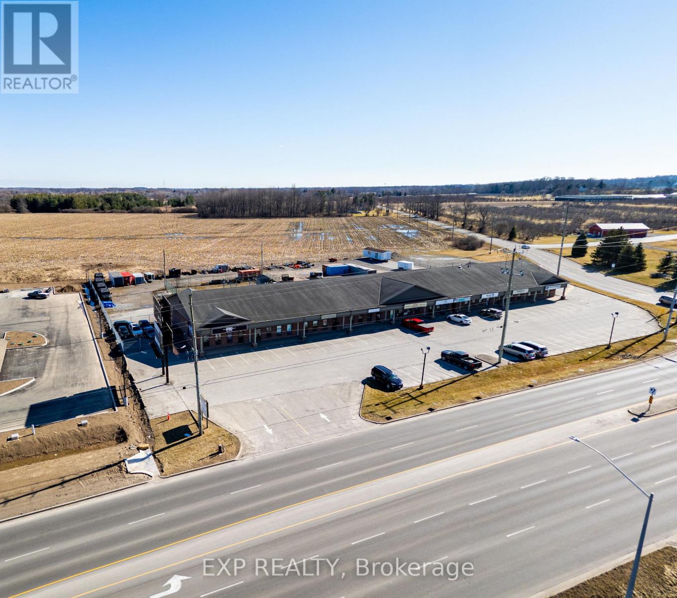 6 - 2601 Highway 20 Highway, Thorold, Ontario  L0S 1E6 - Photo 5 - X12093993