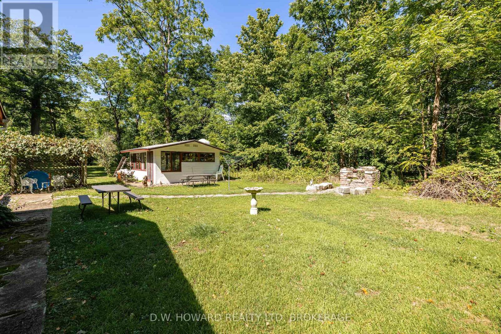 3052 Maple Avenue, Fort Erie, Ontario  L0S 1N0 - Photo 7 - X12094140