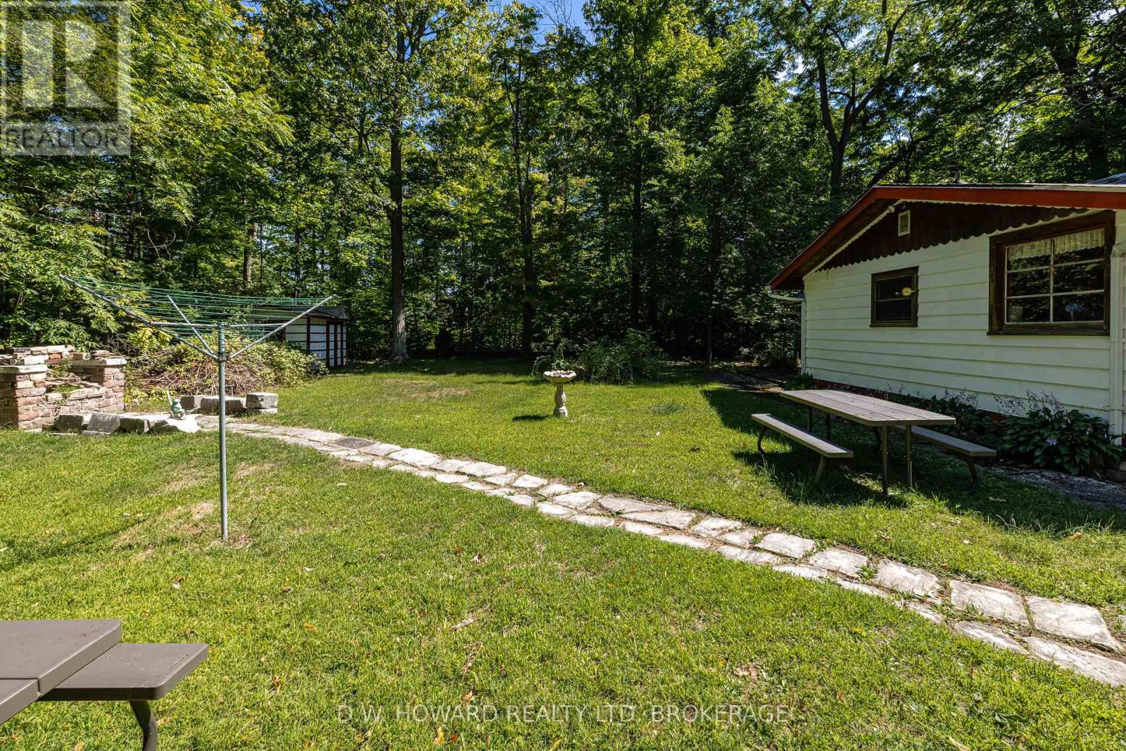 3052 Maple Avenue, Fort Erie, Ontario  L0S 1N0 - Photo 9 - X12094140