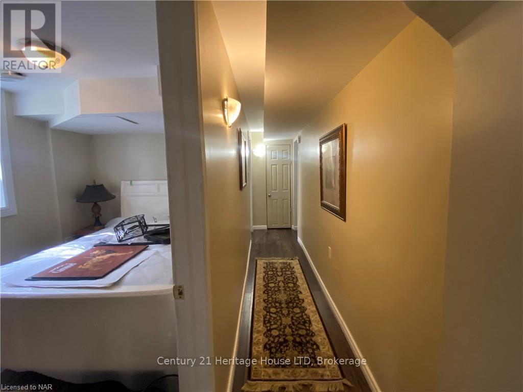 6042 Culp Street, Niagara Falls, Ontario  L2G 2B7 - Photo 13 - X12094153