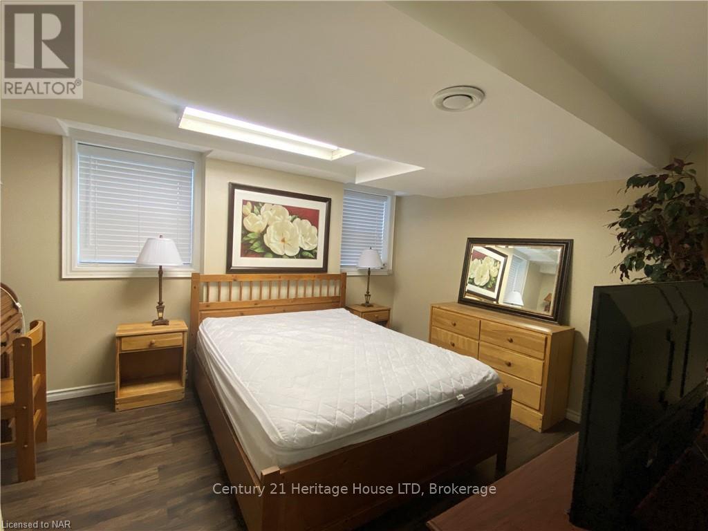 6042 Culp Street, Niagara Falls, Ontario  L2G 2B7 - Photo 9 - X12094153